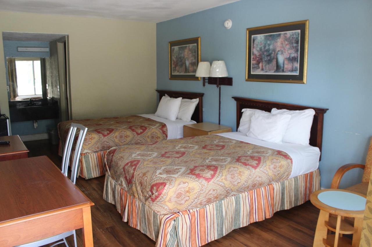 Tampa Inn Near Busch Gardens Zewnętrze zdjęcie